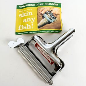 Vintage Townsend Fish Skinner Made In USA Des Moines IA Great Condition